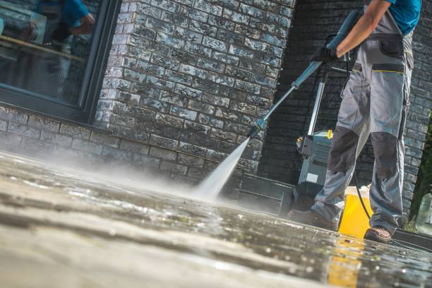 Best Animal Enclosure Cleaning  in Ephrata, WA
